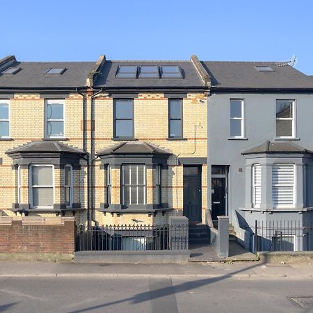 Stylish Urban Retreat West Ldn! Apartment Brentford Exterior photo
